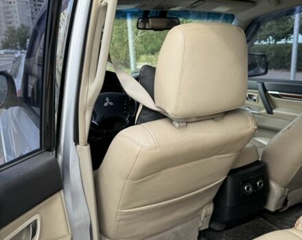 Серый Мицубиси Паджеро, объемом двигателя 3 л и пробегом 199 тыс. км за 8500 $, фото 2 на Automoto.ua