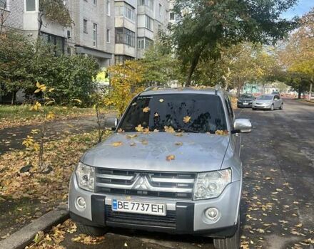 Сірий Міцубісі Паджеро, об'ємом двигуна 3.2 л та пробігом 295 тис. км за 13000 $, фото 17 на Automoto.ua