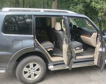 Сірий Міцубісі Паджеро, об'ємом двигуна 2.97 л та пробігом 250 тис. км за 11800 $, фото 13 на Automoto.ua