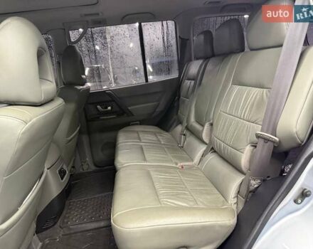 Серый Мицубиси Паджеро, объемом двигателя 3 л и пробегом 123 тыс. км за 13500 $, фото 15 на Automoto.ua