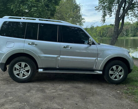 Сірий Міцубісі Паджеро, об'ємом двигуна 3 л та пробігом 237 тис. км за 10500 $, фото 2 на Automoto.ua