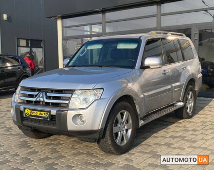 Сірий Міцубісі Паджеро, об'ємом двигуна 3.2 л та пробігом 260 тис. км за 15300 $, фото 2 на Automoto.ua