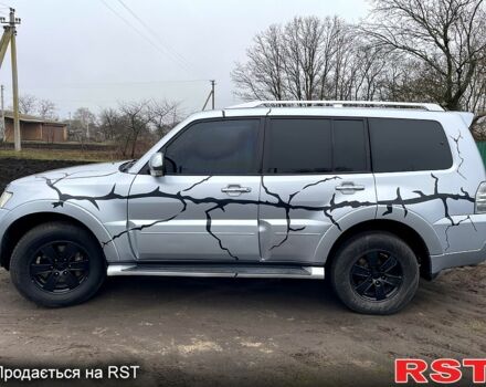 Сірий Міцубісі Паджеро, об'ємом двигуна 3.8 л та пробігом 213 тис. км за 10300 $, фото 1 на Automoto.ua