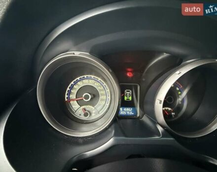 Серый Мицубиси Паджеро, объемом двигателя 3.2 л и пробегом 305 тыс. км за 10900 $, фото 2 на Automoto.ua