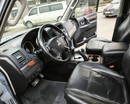 Сірий Міцубісі Паджеро, об'ємом двигуна 3 л та пробігом 170 тис. км за 11000 $, фото 9 на Automoto.ua