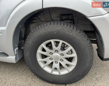 Сірий Міцубісі Паджеро, об'ємом двигуна 2.97 л та пробігом 211 тис. км за 10970 $, фото 13 на Automoto.ua