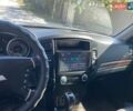 Сірий Міцубісі Паджеро, об'ємом двигуна 3 л та пробігом 223 тис. км за 10800 $, фото 4 на Automoto.ua