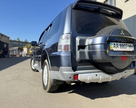 Серый Мицубиси Паджеро, объемом двигателя 3 л и пробегом 340 тыс. км за 10600 $, фото 1 на Automoto.ua