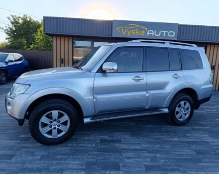 Серый Мицубиси Паджеро, объемом двигателя 3.2 л и пробегом 254 тыс. км за 11500 $, фото 1 на Automoto.ua