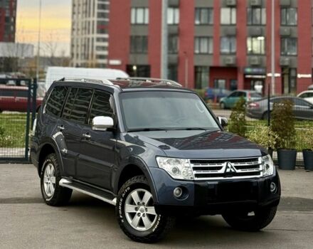 Сірий Міцубісі Паджеро, об'ємом двигуна 3 л та пробігом 245 тис. км за 9950 $, фото 4 на Automoto.ua