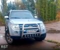 Серый Мицубиси Паджеро, объемом двигателя 3 л и пробегом 235 тыс. км за 11000 $, фото 1 на Automoto.ua