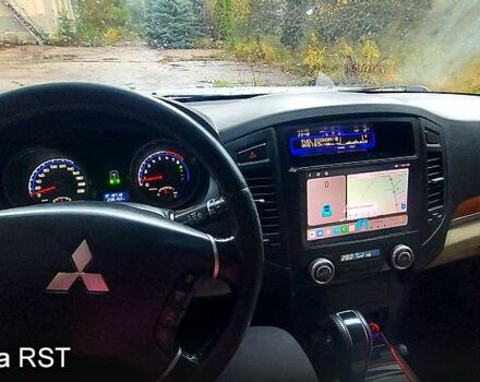 Серый Мицубиси Паджеро, объемом двигателя 3 л и пробегом 235 тыс. км за 11000 $, фото 4 на Automoto.ua