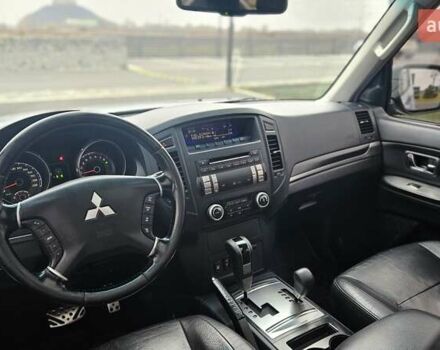 Серый Мицубиси Паджеро, объемом двигателя 3 л и пробегом 259 тыс. км за 9700 $, фото 18 на Automoto.ua