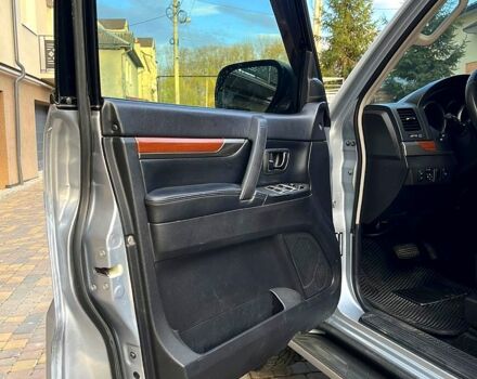 Сірий Міцубісі Паджеро, об'ємом двигуна 3 л та пробігом 211 тис. км за 10700 $, фото 6 на Automoto.ua