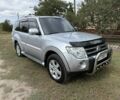 Серый Мицубиси Паджеро, объемом двигателя 3.2 л и пробегом 284 тыс. км за 11500 $, фото 1 на Automoto.ua