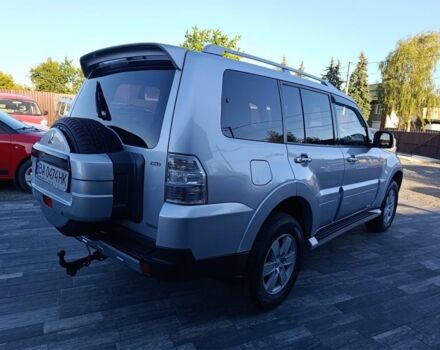 Серый Мицубиси Паджеро, объемом двигателя 3.2 л и пробегом 254 тыс. км за 11500 $, фото 4 на Automoto.ua