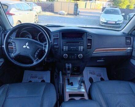 Серый Мицубиси Паджеро, объемом двигателя 3.2 л и пробегом 254 тыс. км за 11500 $, фото 7 на Automoto.ua