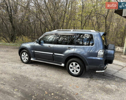 Мицубиси Паджеро 2008 в Чугуеве на Automoto.ua Серый Мицубиси Паджеро, объемом двигателя 2.97 л и пробегом 182 тыс. км за 11800 $, фото 7 на Automoto.ua