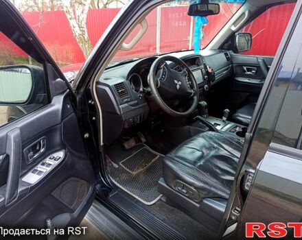 Серый Мицубиси Паджеро, объемом двигателя 1.1 л и пробегом 269 тыс. км за 10500 $, фото 7 на Automoto.ua