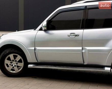 Сірий Міцубісі Паджеро, об'ємом двигуна 2.97 л та пробігом 203 тис. км за 11500 $, фото 3 на Automoto.ua