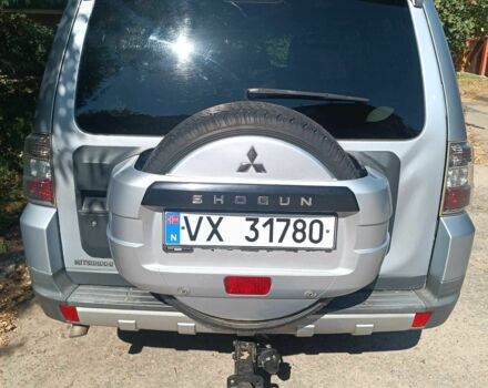 Сірий Міцубісі Паджеро, об'ємом двигуна 3.2 л та пробігом 352 тис. км за 9125 $, фото 3 на Automoto.ua