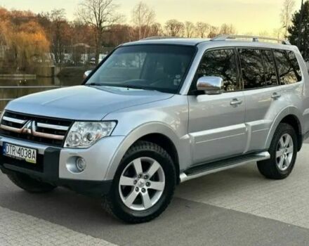 Серый Мицубиси Паджеро, объемом двигателя 3.2 л и пробегом 199 тыс. км за 2900 $, фото 1 на Automoto.ua