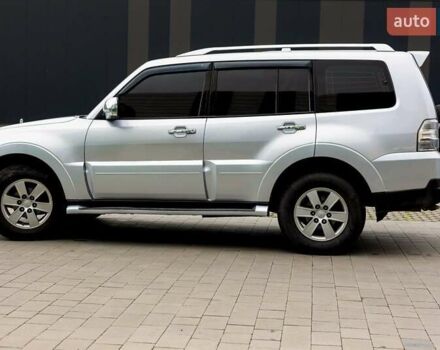 Сірий Міцубісі Паджеро, об'ємом двигуна 2.97 л та пробігом 203 тис. км за 11500 $, фото 2 на Automoto.ua