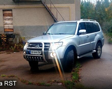 Серый Мицубиси Паджеро, объемом двигателя 3 л и пробегом 235 тыс. км за 11000 $, фото 6 на Automoto.ua