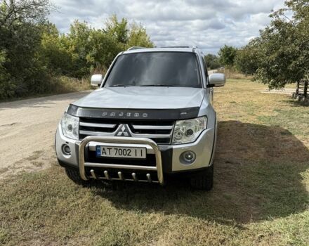 Серый Мицубиси Паджеро, объемом двигателя 3.2 л и пробегом 284 тыс. км за 11500 $, фото 6 на Automoto.ua