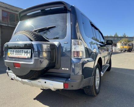 Серый Мицубиси Паджеро, объемом двигателя 3 л и пробегом 340 тыс. км за 10600 $, фото 2 на Automoto.ua