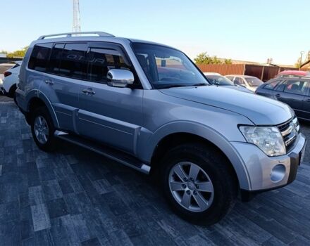 Серый Мицубиси Паджеро, объемом двигателя 3.2 л и пробегом 254 тыс. км за 11500 $, фото 2 на Automoto.ua