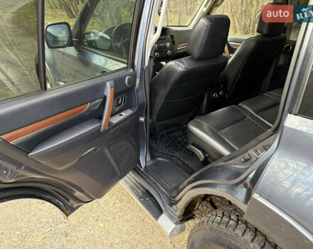 Мицубиси Паджеро 2008 в Чугуеве на Automoto.ua Серый Мицубиси Паджеро, объемом двигателя 2.97 л и пробегом 182 тыс. км за 11800 $, фото 8 на Automoto.ua