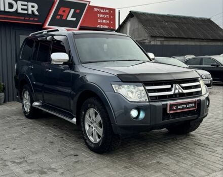 Сірий Міцубісі Паджеро, об'ємом двигуна 3 л та пробігом 191 тис. км за 9999 $, фото 1 на Automoto.ua
