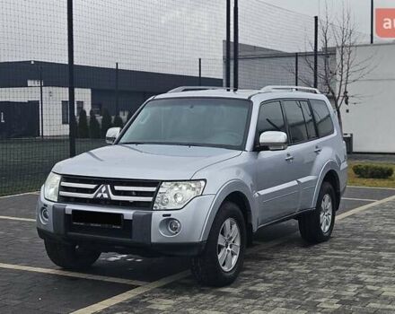 Серый Мицубиси Паджеро, объемом двигателя 3 л и пробегом 259 тыс. км за 9700 $, фото 13 на Automoto.ua