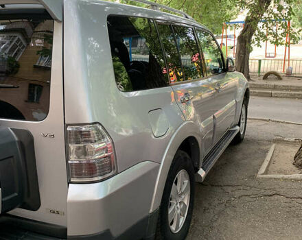 Серый Мицубиси Паджеро, объемом двигателя 3 л и пробегом 124 тыс. км за 14500 $, фото 3 на Automoto.ua