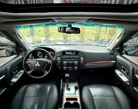 Сірий Міцубісі Паджеро, об'ємом двигуна 3 л та пробігом 245 тис. км за 9950 $, фото 17 на Automoto.ua