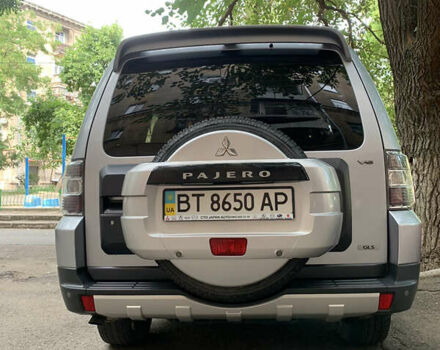 Серый Мицубиси Паджеро, объемом двигателя 3 л и пробегом 124 тыс. км за 14500 $, фото 1 на Automoto.ua