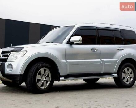 Сірий Міцубісі Паджеро, об'ємом двигуна 2.97 л та пробігом 203 тис. км за 11500 $, фото 1 на Automoto.ua