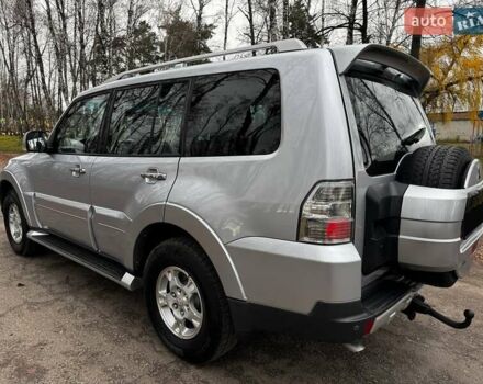 Серый Мицубиси Паджеро, объемом двигателя 2.97 л и пробегом 198 тыс. км за 10000 $, фото 16 на Automoto.ua