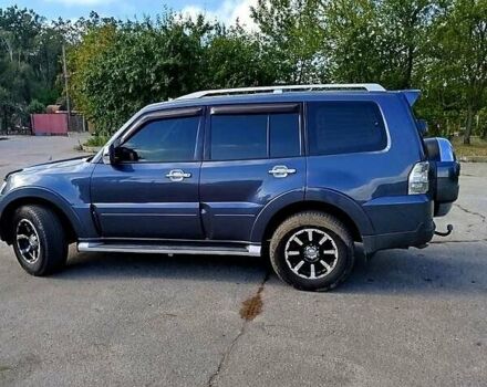 Сірий Міцубісі Паджеро, об'ємом двигуна 3 л та пробігом 310 тис. км за 11499 $, фото 1 на Automoto.ua