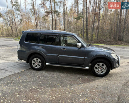Мицубиси Паджеро 2008 в Чугуеве на Automoto.ua Серый Мицубиси Паджеро, объемом двигателя 2.97 л и пробегом 182 тыс. км за 11800 $, фото 3 на Automoto.ua