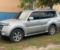 Серый Мицубиси Паджеро, объемом двигателя 3.2 л и пробегом 285 тыс. км за 12700 $, фото 1 на Automoto.ua