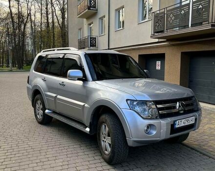 Сірий Міцубісі Паджеро, об'ємом двигуна 3 л та пробігом 211 тис. км за 10700 $, фото 8 на Automoto.ua
