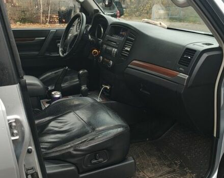 Сірий Міцубісі Паджеро, об'ємом двигуна 3 л та пробігом 270 тис. км за 11900 $, фото 6 на Automoto.ua