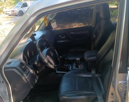 Сірий Міцубісі Паджеро, об'ємом двигуна 3.2 л та пробігом 352 тис. км за 9125 $, фото 4 на Automoto.ua