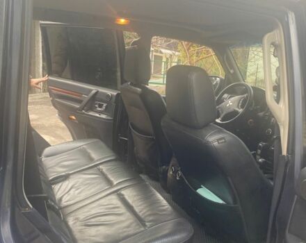 Сірий Міцубісі Паджеро, об'ємом двигуна 3.2 л та пробігом 320 тис. км за 10000 $, фото 7 на Automoto.ua