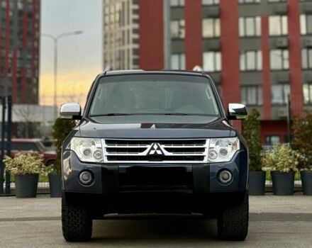 Сірий Міцубісі Паджеро, об'ємом двигуна 3 л та пробігом 245 тис. км за 9950 $, фото 1 на Automoto.ua