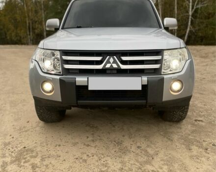Сірий Міцубісі Паджеро, об'ємом двигуна 3.2 л та пробігом 500 тис. км за 6750 $, фото 3 на Automoto.ua