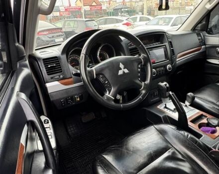 Сірий Міцубісі Паджеро, об'ємом двигуна 3 л та пробігом 191 тис. км за 9999 $, фото 9 на Automoto.ua