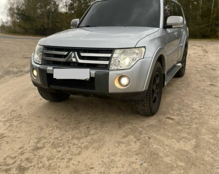 Сірий Міцубісі Паджеро, об'ємом двигуна 3.2 л та пробігом 500 тис. км за 6750 $, фото 1 на Automoto.ua